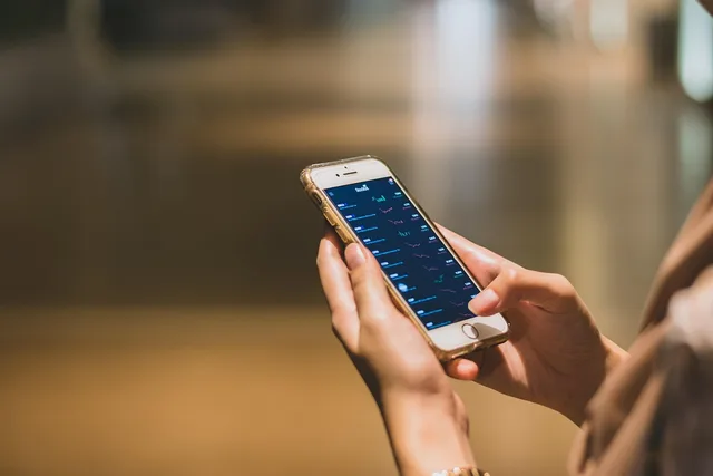 business, smartphone, hands, technology, investment, holding, asian, woman, hijab, internet, payment, ecommerce, marketing, online, modern, smartphone, smartphone, investment, investment, payment, payment, payment, ecommerce, ecommerce, ecommerce, ecommerce, ecommerce, marketing, marketing, online, online. Choosing a platform fee base: four options compared